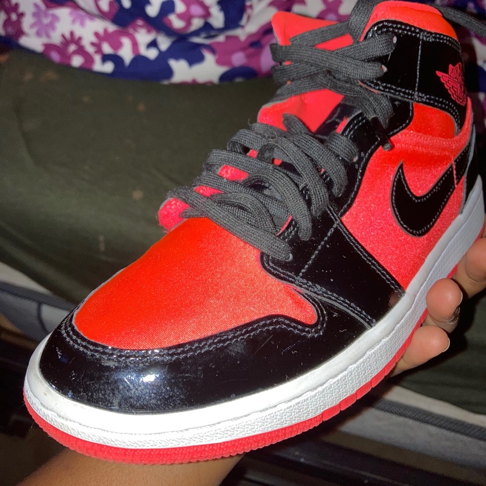 Air jordans 1 (red)